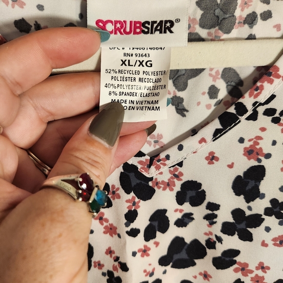 Scrub Top - Picture 3 of 3